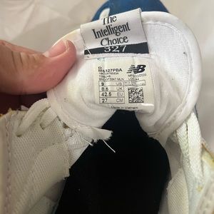 New Balance Sneakers #327